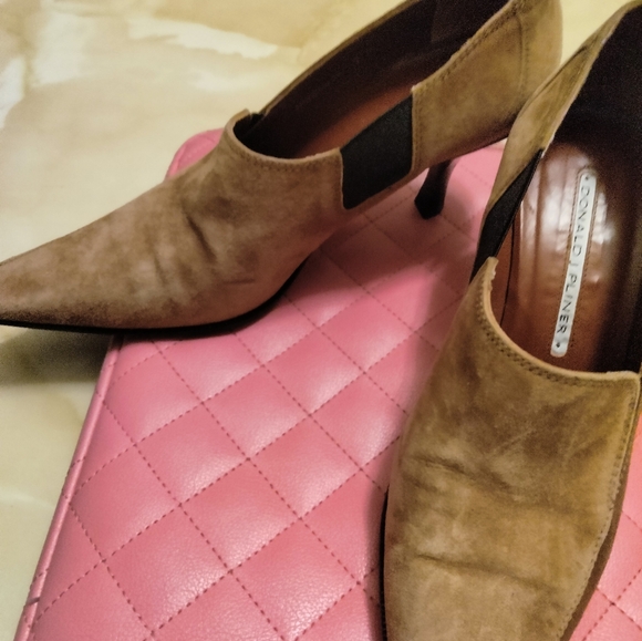 Suede pumps - Picture 5 of 15